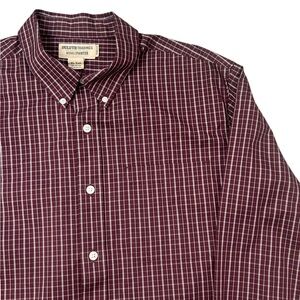 Duluth Trading Co Men's Wrinklefighter Burgundy Plaid‎ Shirt XL Trim